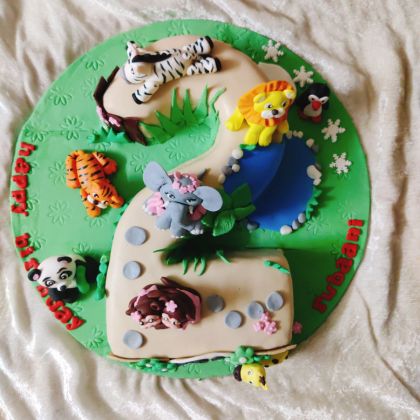 toddler jungle cake