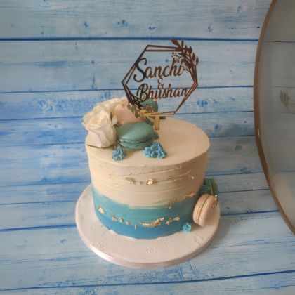 white blue engagement cake