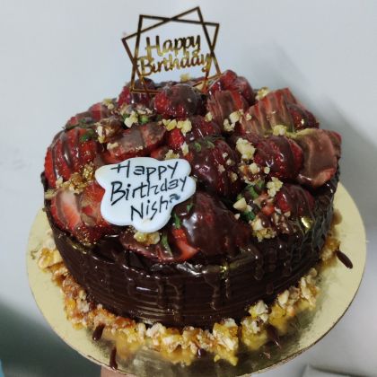 Chocolate Strawberry with Nutella and Hazelnut praline